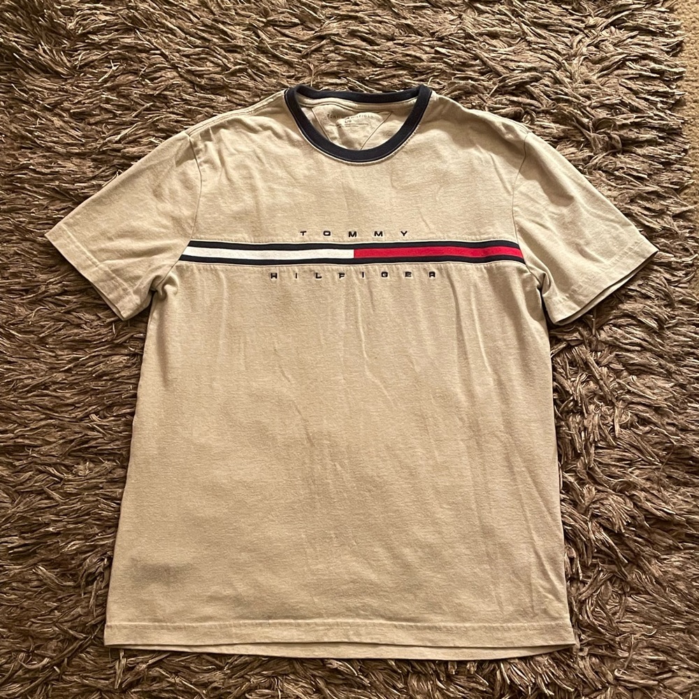 Vintage Tommy Hilfiger Spell Out Flag T-Shirt